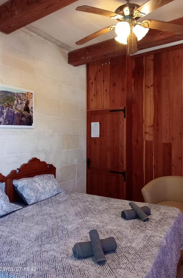 Bed And Breakfast "Selena" With Swim Pool Nadur Eksteriør bilde